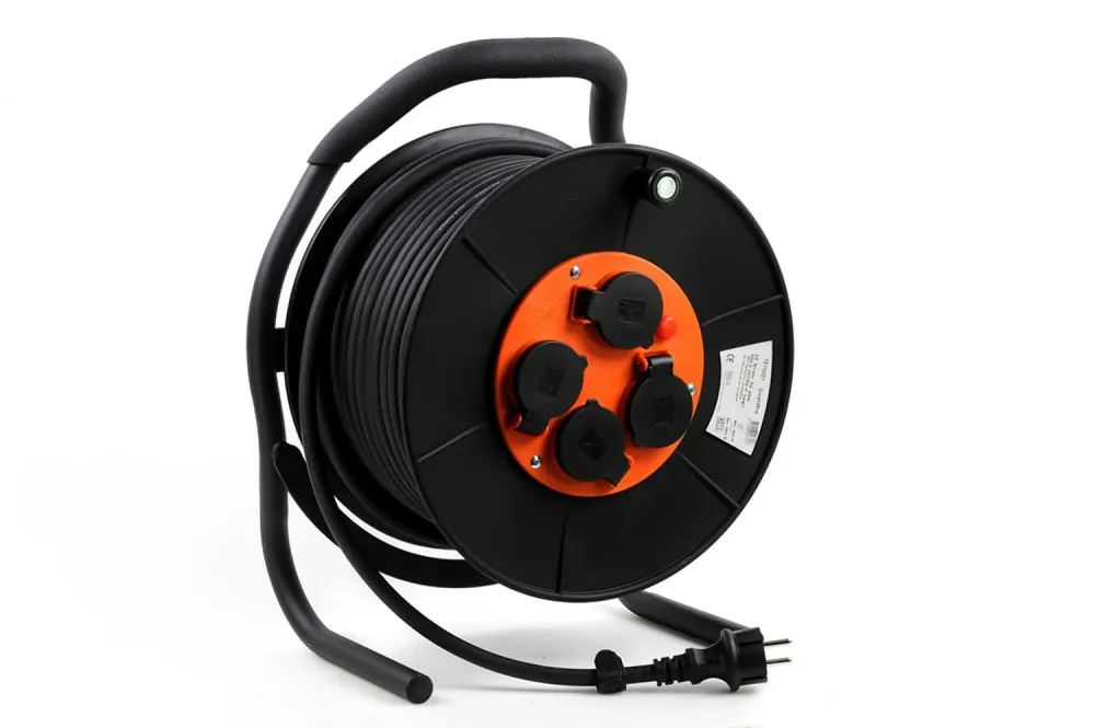 QwattPRO 1211004 EZ Winder - Enrouleur électrique - H07RN-F - IP44 - 25m